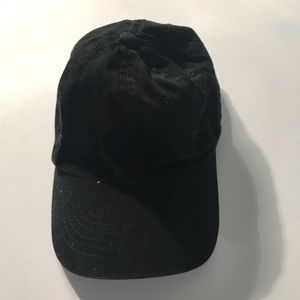Black one size hat Manhattan Hat Conpany